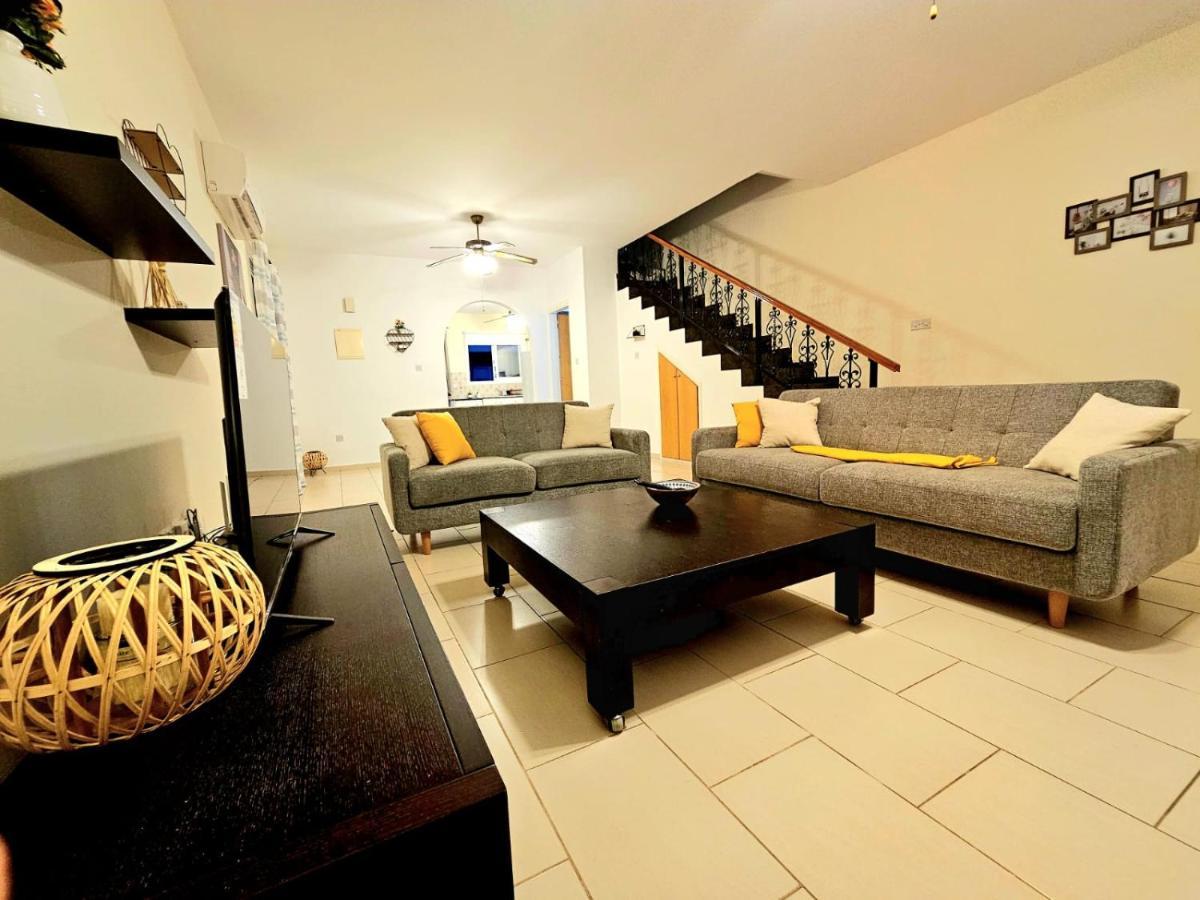 Spacious Villa With Private Pool Pafos Exterior foto